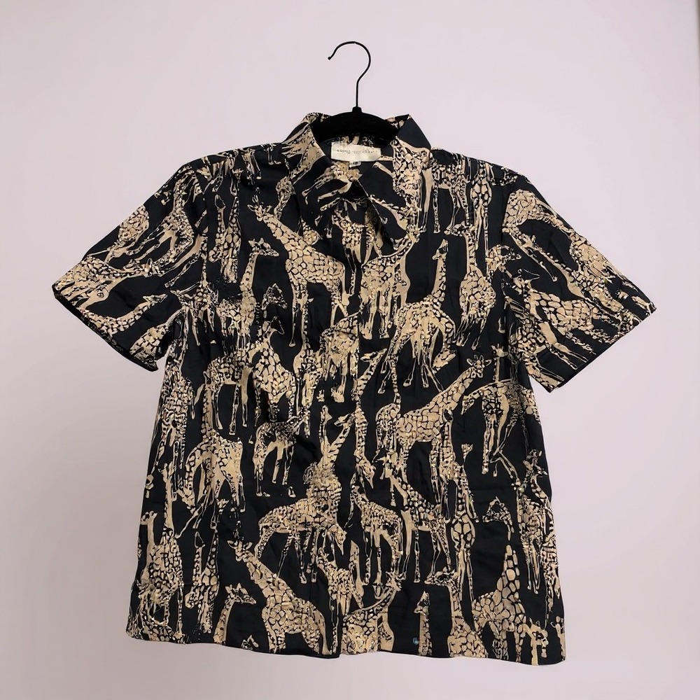 coreylynncalter womens xs short sleeve button down giraffe print black tan shirt